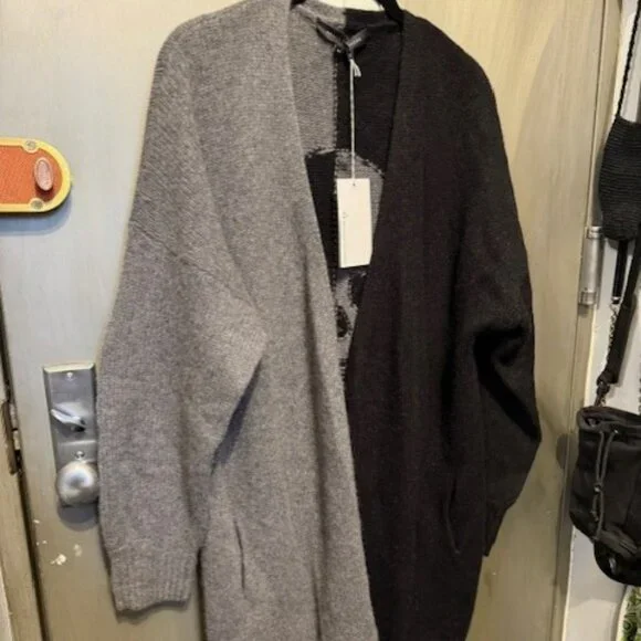 360 Cashmere Pyper Skull two-tone Cashmere Sweater Cardigan - Picture 10 of 16